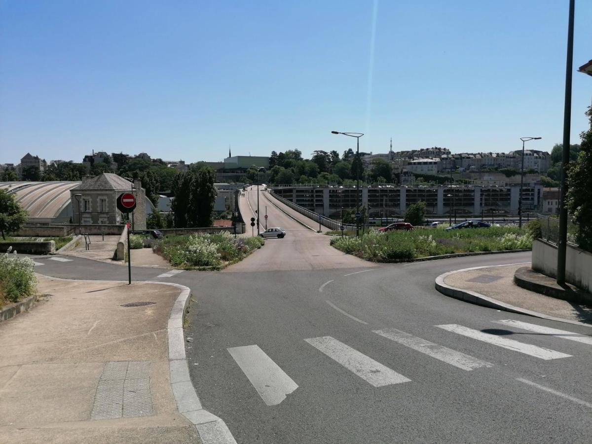 Proche Gare Et Centre-Ville De Poitiers Emplacement Ideal Exterior photo